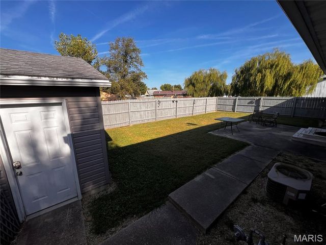 107 S Washington Street, Patoka, IL 62875