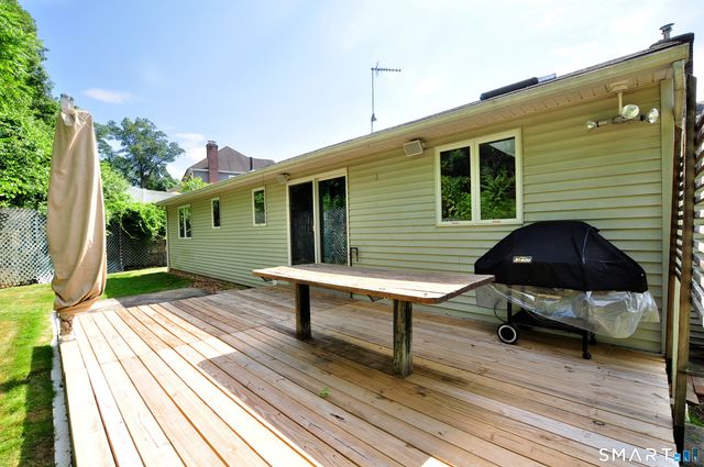 100 Wynding Brook Drive, Rocky Hill, CT 06067