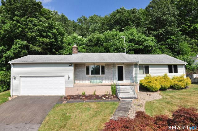 100 Wynding Brook Drive, Rocky Hill, CT 06067