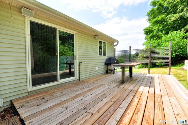 100 Wynding Brook Drive, Rocky Hill, CT 06067