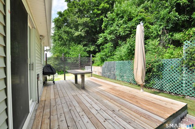 100 Wynding Brook Drive, Rocky Hill, CT 06067
