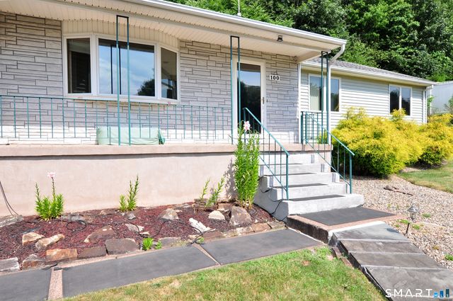 100 Wynding Brook Drive, Rocky Hill, CT 06067