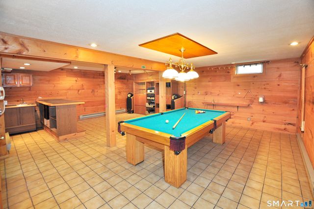 100 Wynding Brook Drive, Rocky Hill, CT 06067