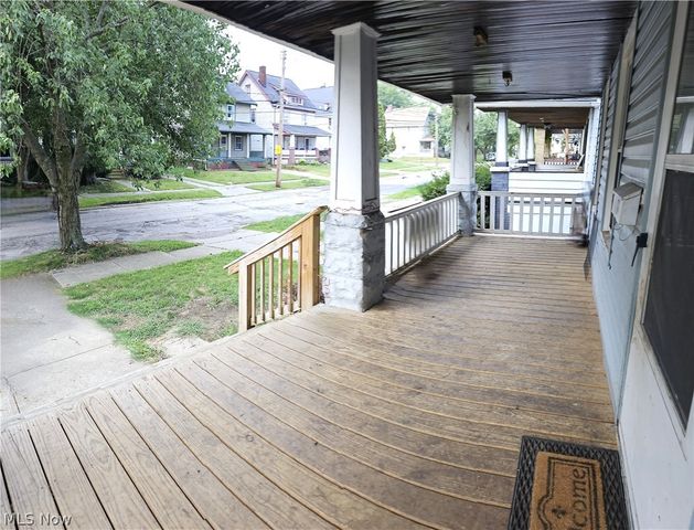 1812 Treadway Avenue, Cleveland, OH 44109