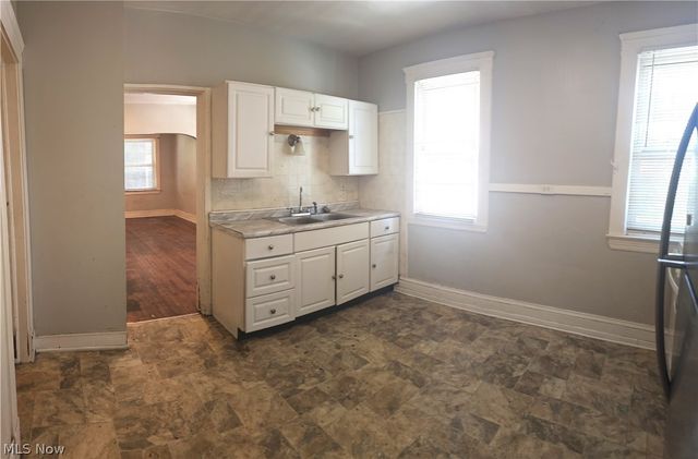 1812 Treadway Avenue, Cleveland, OH 44109