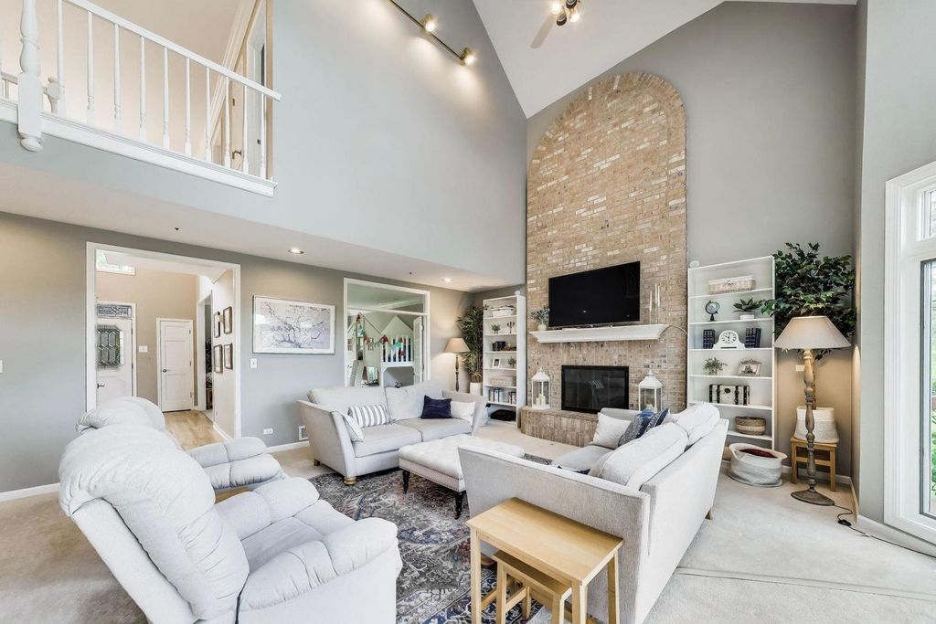 Image 19 of property listing at 5847 Goldeneye Drive, Long Grove, IL 60047