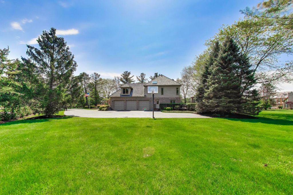 Image 3 of property listing at 5847 Goldeneye Drive, Long Grove, IL 60047
