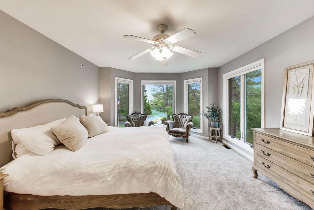 Image 33 of property listing at 5847 Goldeneye Drive, Long Grove, IL 60047