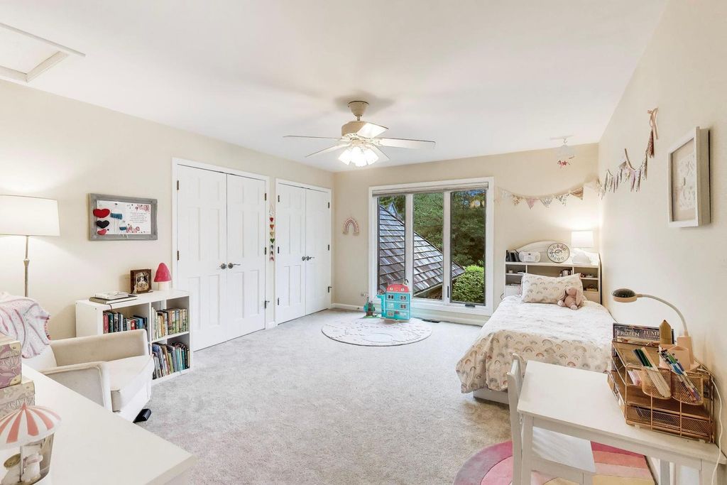 Image 34 of property listing at 5847 Goldeneye Drive, Long Grove, IL 60047