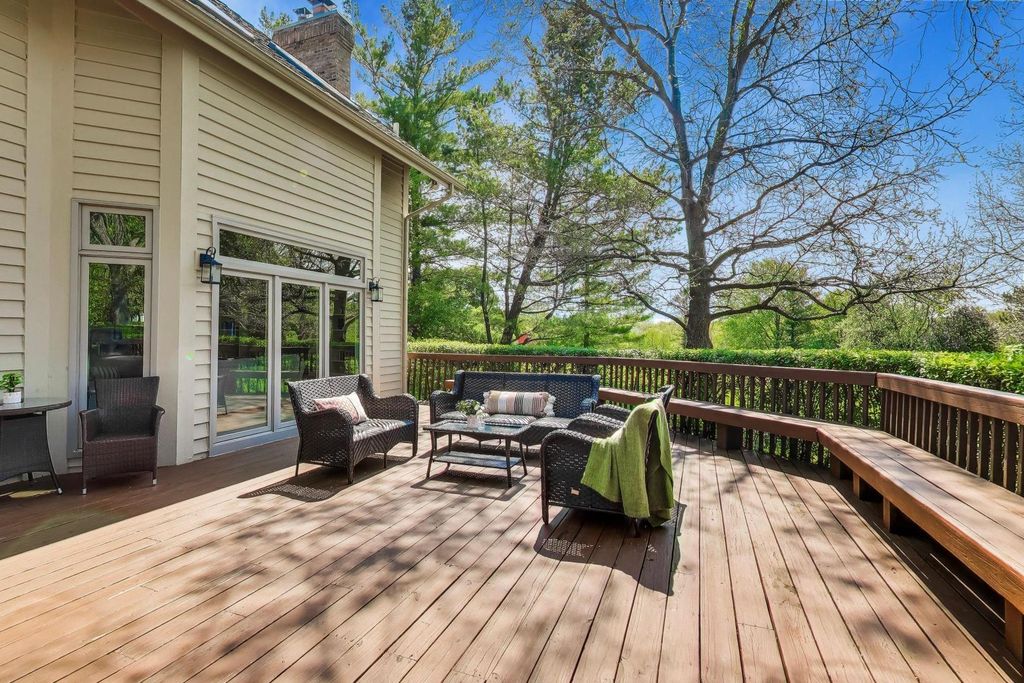 Image 44 of property listing at 5847 Goldeneye Drive, Long Grove, IL 60047