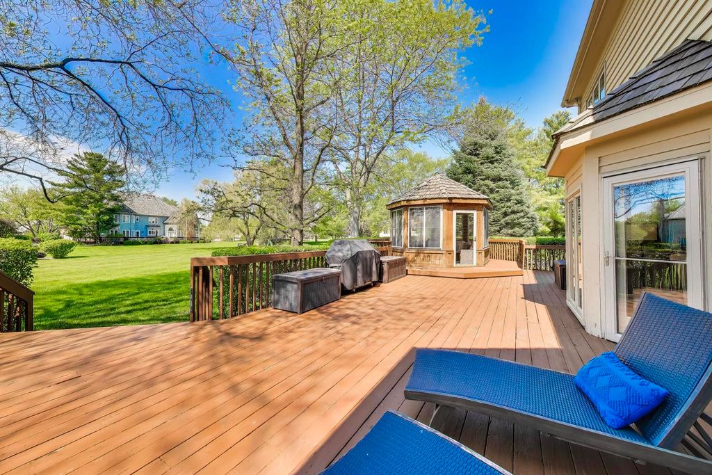 Image 46 of property listing at 5847 Goldeneye Drive, Long Grove, IL 60047