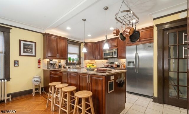 429 Palisade Ave, Cliffside Park Boro, NJ 07010