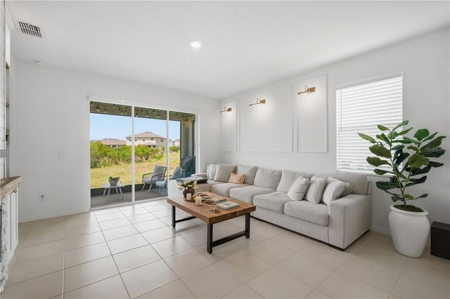 32305 LEXINGTON STREET, Wesley Chapel, FL 33543