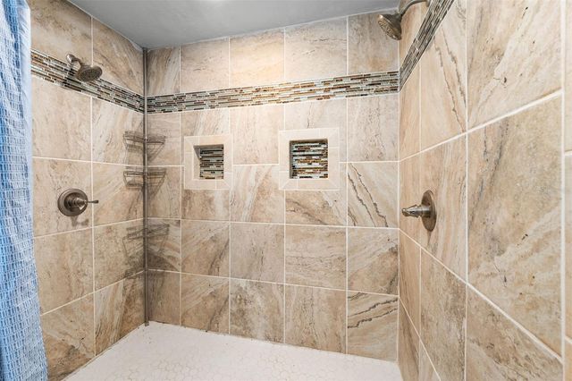 8604 NW 1ST AVENUE, Gainesville, FL 32607