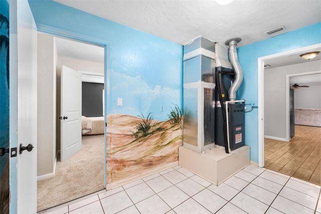 8604 NW 1ST AVENUE, Gainesville, FL 32607