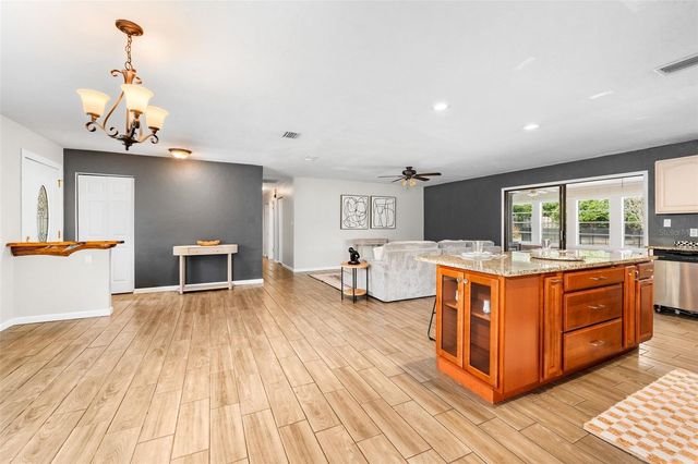 8604 NW 1ST AVENUE, Gainesville, FL 32607