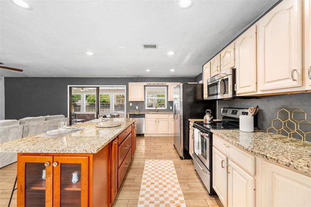 8604 NW 1ST AVENUE, Gainesville, FL 32607