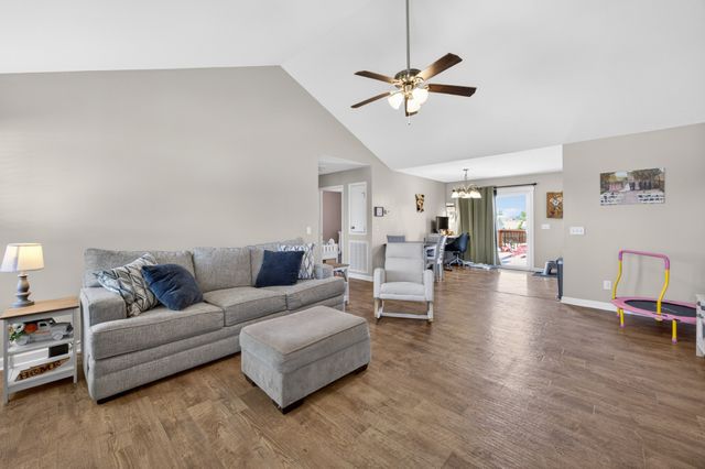 7224 Southfork Rd, Baxter, TN 38544