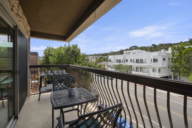 2955 McCall 301, San Diego, CA 92106