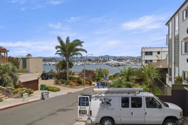 2955 McCall 301, San Diego, CA 92106