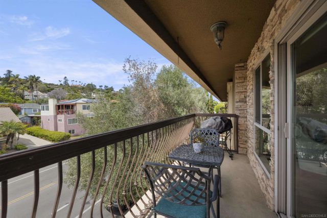 2955 McCall 301, San Diego, CA 92106