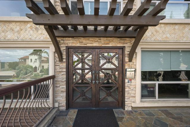 2955 McCall 301, San Diego, CA 92106