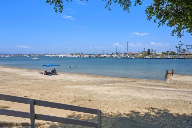2955 McCall 301, San Diego, CA 92106
