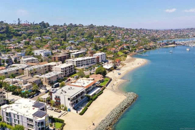 2955 McCall 301, San Diego, CA 92106