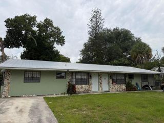 507 S 10th Street B, Fort Pierce, FL 34950