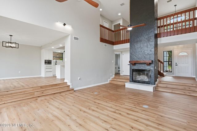 2219 BROADWATER Drive, Jacksonville, FL 32225