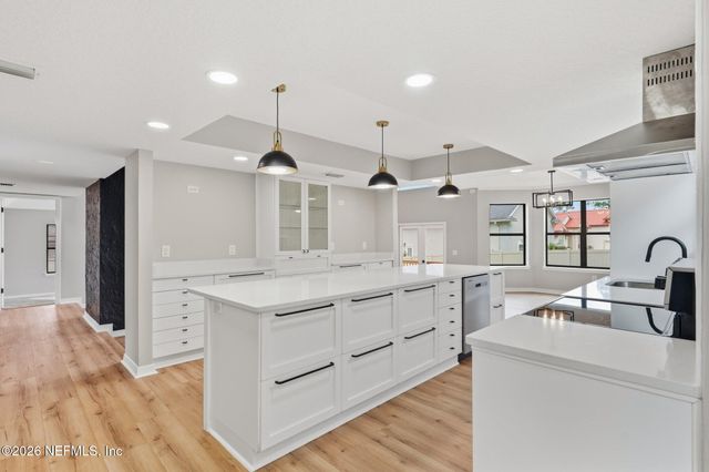 2219 BROADWATER Drive, Jacksonville, FL 32225