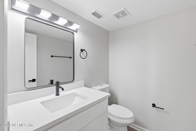 2219 BROADWATER Drive, Jacksonville, FL 32225
