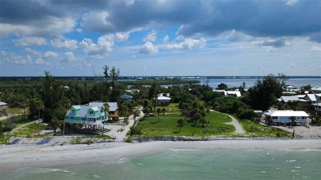 8264 GRAND AVENUE, Placida, FL 33946