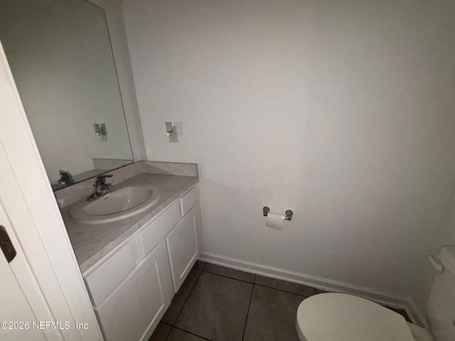 9015 GIFFORD Drive, Jacksonville, FL 32220