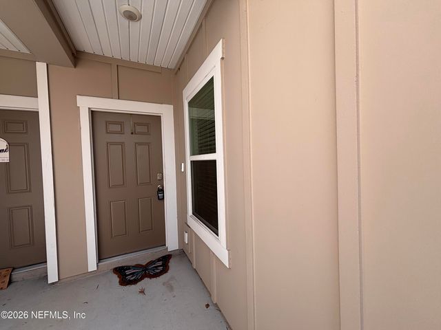 9015 GIFFORD Drive, Jacksonville, FL 32220