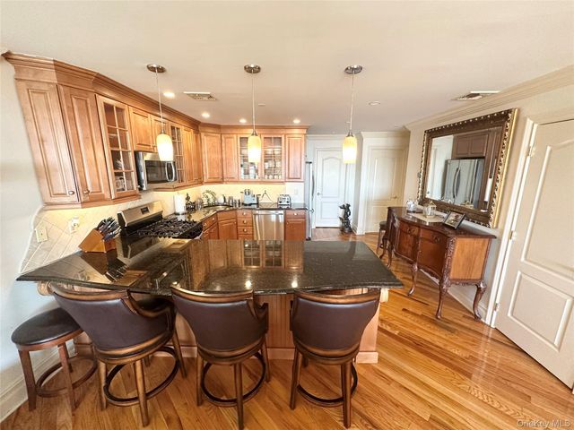 353 W Broadway, Long Beach, NY 11561