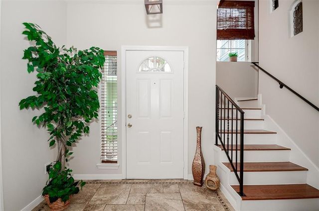 1129 W 15th 1/2 Street B, Houston, TX 77008