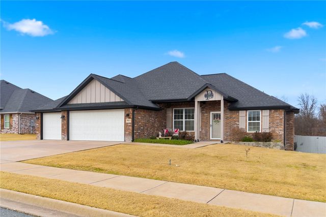 9011 Overland Drive, Siloam Springs, AR 72761