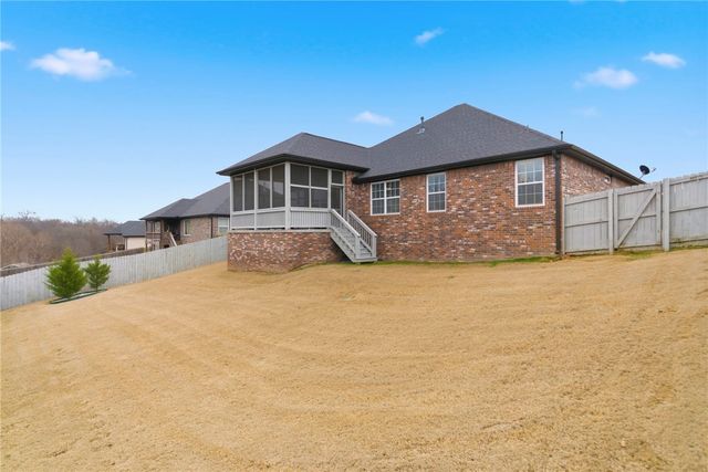 9011 Overland Drive, Siloam Springs, AR 72761