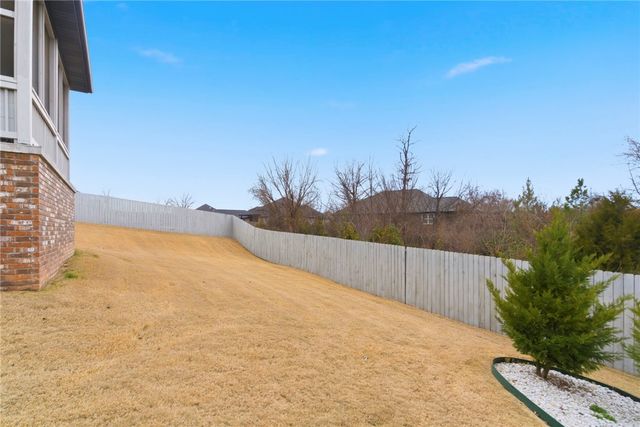 9011 Overland Drive, Siloam Springs, AR 72761