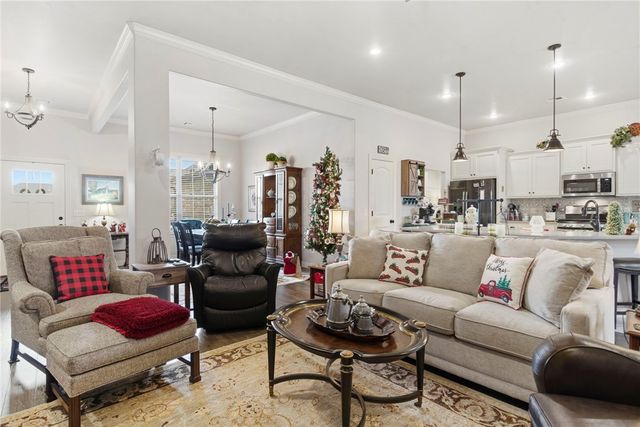 9011 Overland Drive, Siloam Springs, AR 72761