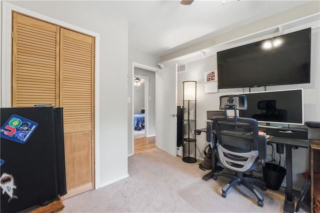 2904 NW Bedford Court, Blue Springs, MO 64015