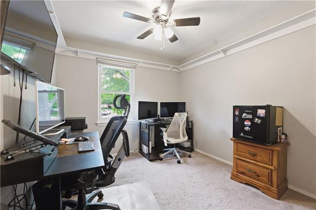 2904 NW Bedford Court, Blue Springs, MO 64015