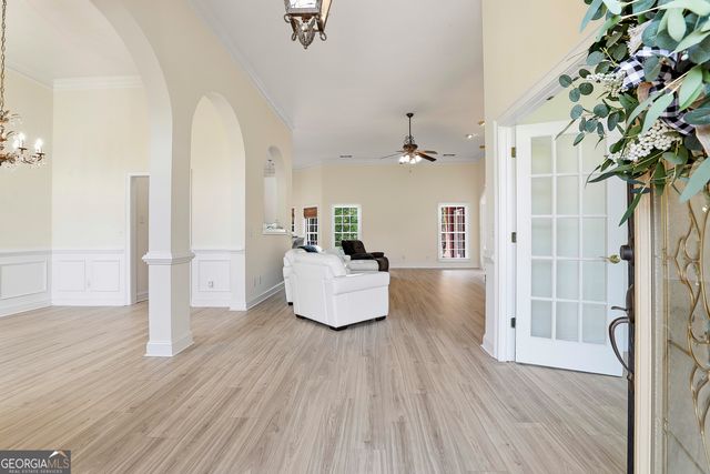 110 Lake Park Court, Sharpsburg, GA 30277