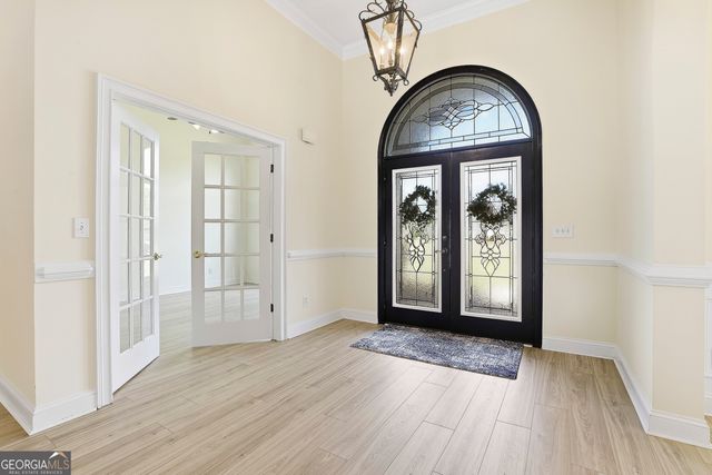 110 Lake Park Court, Sharpsburg, GA 30277