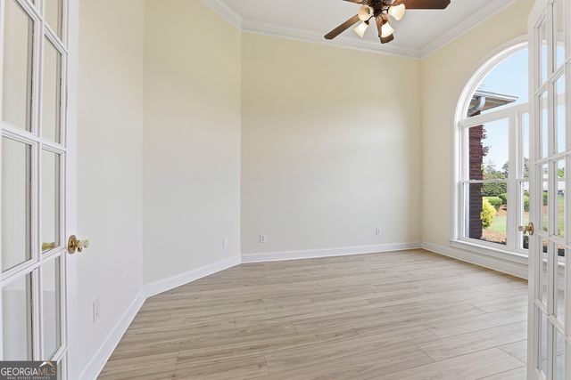 110 Lake Park Court, Sharpsburg, GA 30277