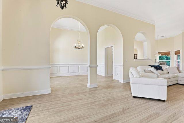 110 Lake Park Court, Sharpsburg, GA 30277