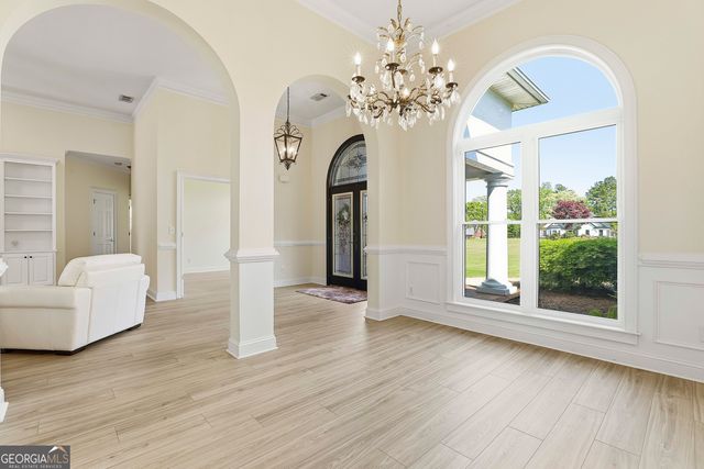 110 Lake Park Court, Sharpsburg, GA 30277