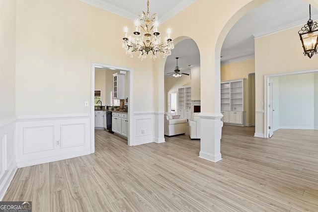 110 Lake Park Court, Sharpsburg, GA 30277