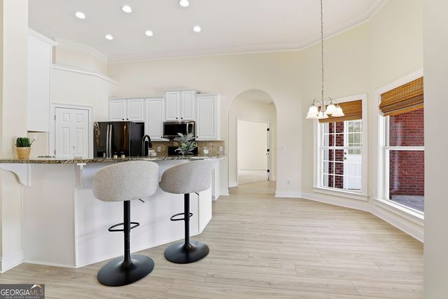 110 Lake Park Court, Sharpsburg, GA 30277